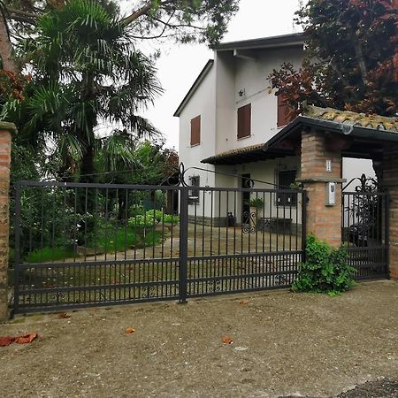 Appartamento La Casa Di Gim Lugo  Esterno foto
